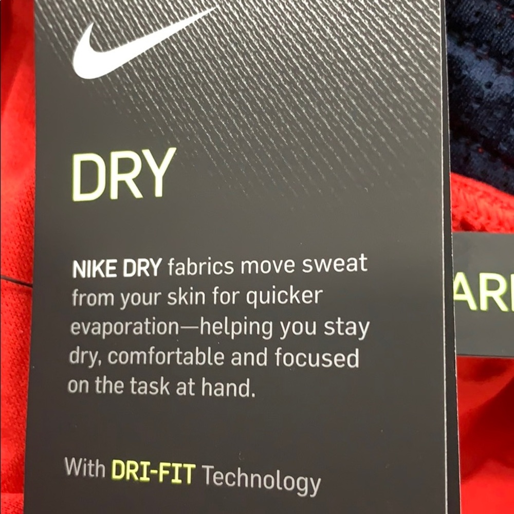 NIKE Women’s running shorts with Dri-Fit Technolog - Picture 9 of 9